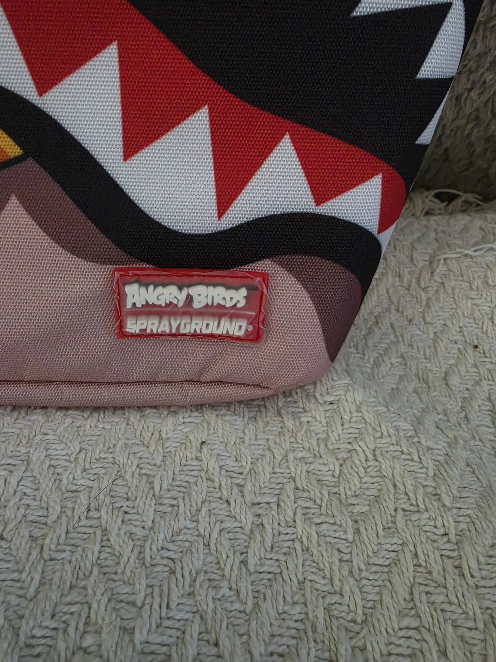 ANGRY BIRDS SHARK MINI DLX BACKPACK